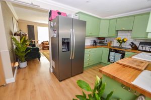 Kitchen- click for photo gallery